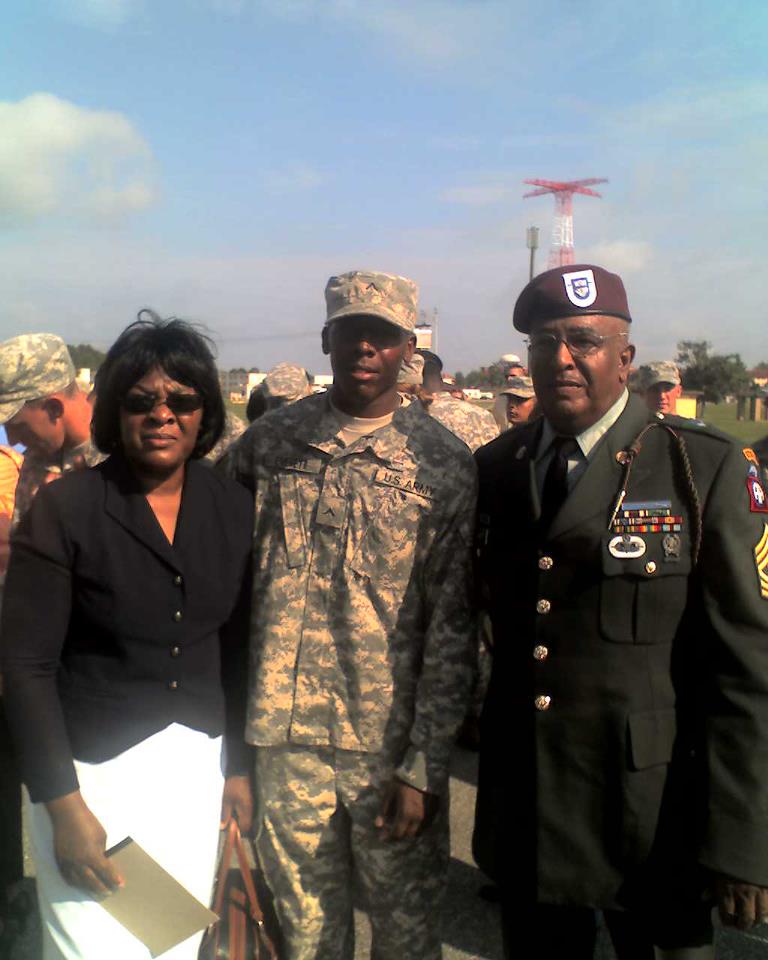 CSM Donnell Everett, wife Robert, and son Sgt. D.Everett, jr.